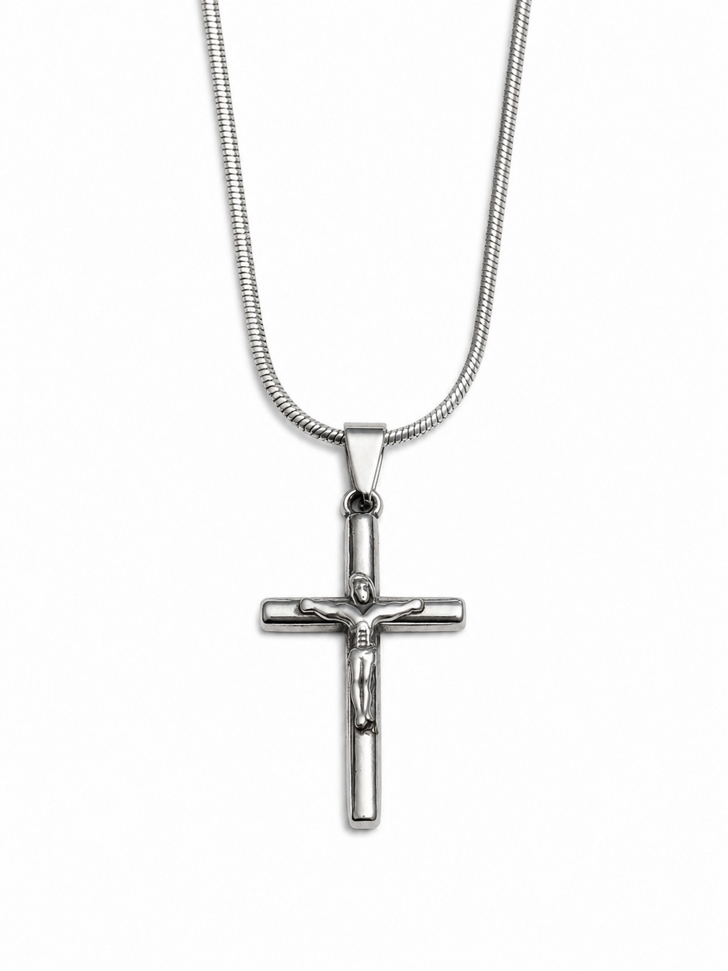 Cross pendant necklace